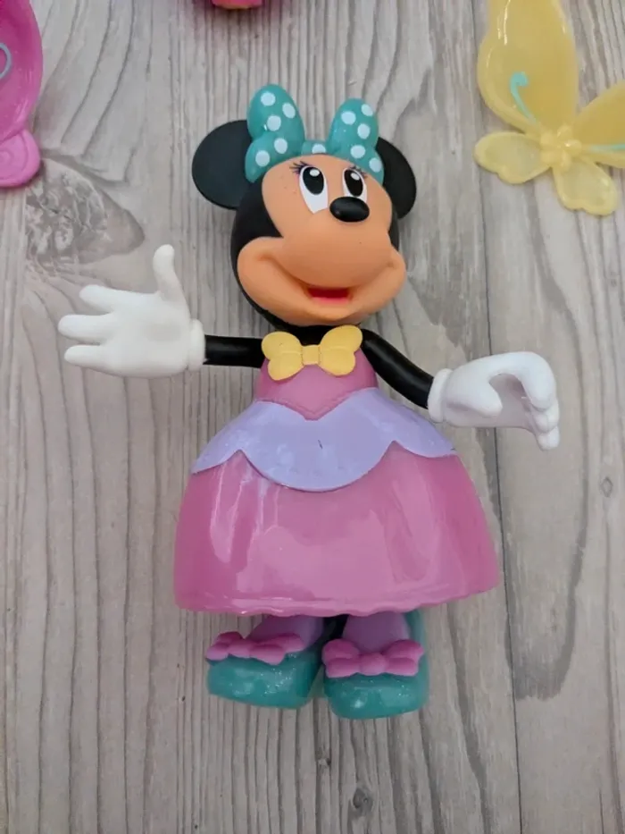 Minnie et ses accessoires - photo numéro 2
