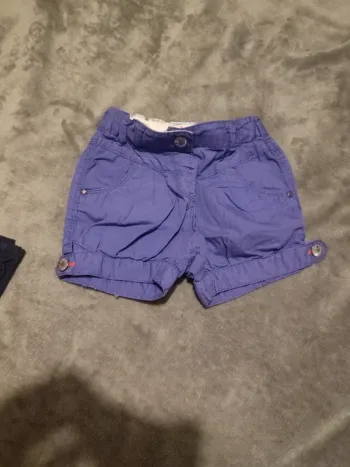 Short fille
