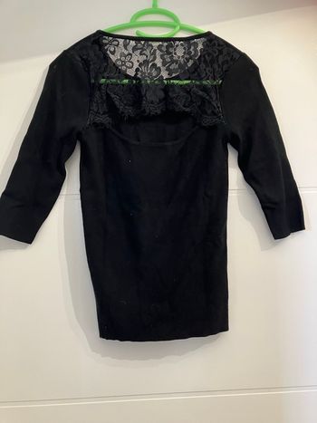 PULL NOIR FIN DOS DENTELLE