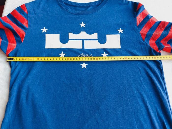 Tee-shirts Nike Coupe Athlétique Dri fit LeBron James LJ Crown BasketBall Taille L - photo numéro 6