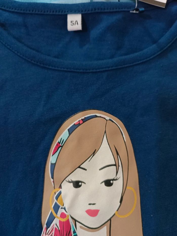 T shirt Neuf 5 ans - photo numéro 2