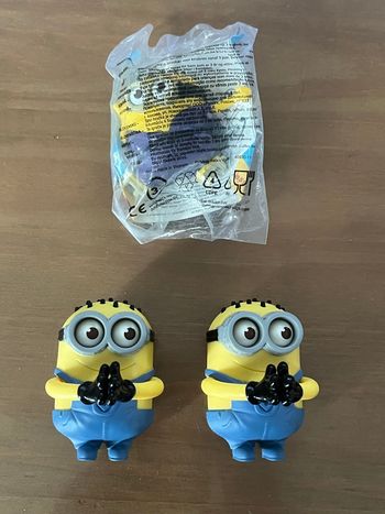 3 figurines Minions