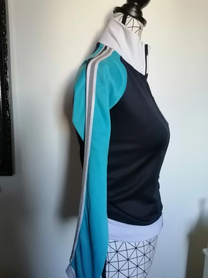 Veste de sport. Taille M - photo numéro 7