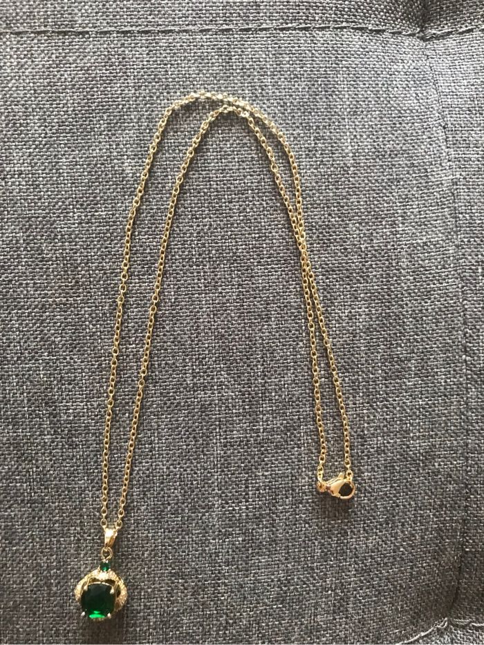 Collier pendentif