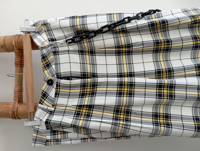 Pantalon écossais jaune, noir et blanc de marque Hell Bunny - photo numéro 6