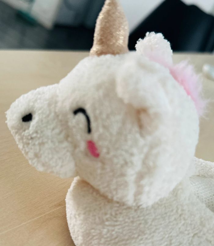 Chaussons licorne neufs taille 19/20 - photo numéro 4