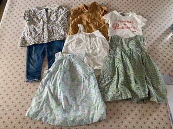 Lot vêtements bébé fille 12m