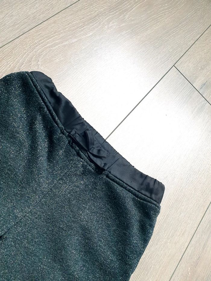Pantalon détente noir brillant. Fille 5 ans. Marque Kiabi - photo numéro 2