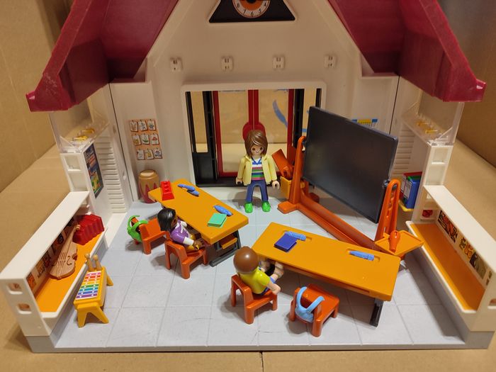 Playmobil 6865 Ecole avec salle de classe - occasion - photo numéro 2