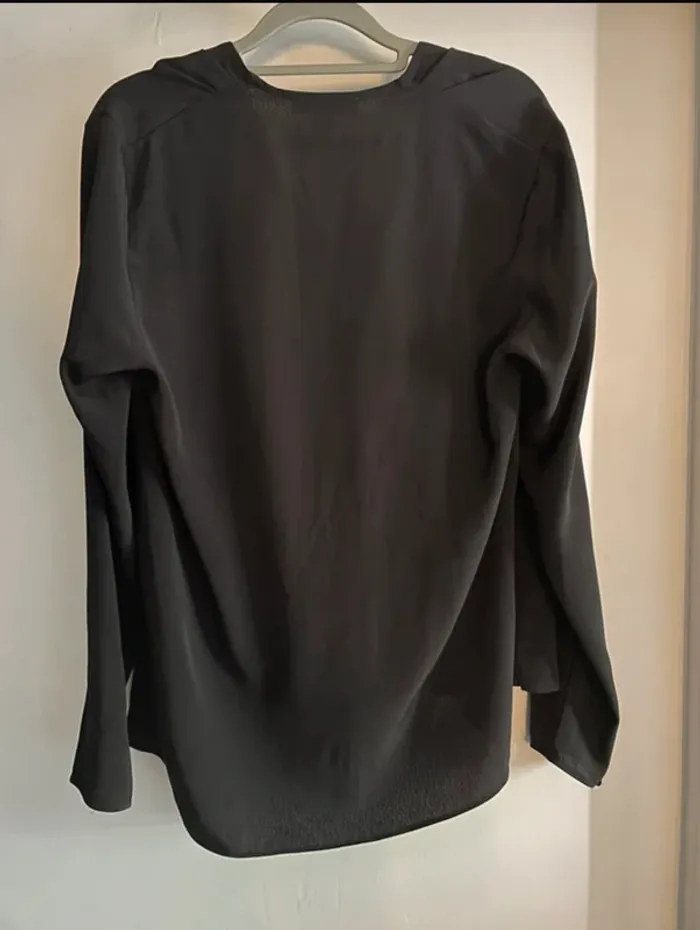 Lot de 2 blouses femme - Taille 38 - Très bon état - photo numéro 4