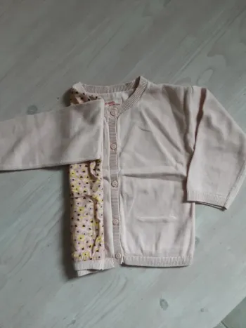 Gilet coton rose pâle joli dos geopard T. 4 ans