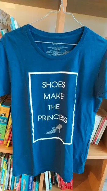 T shirt bleu Disney L bleu princesse👸👑