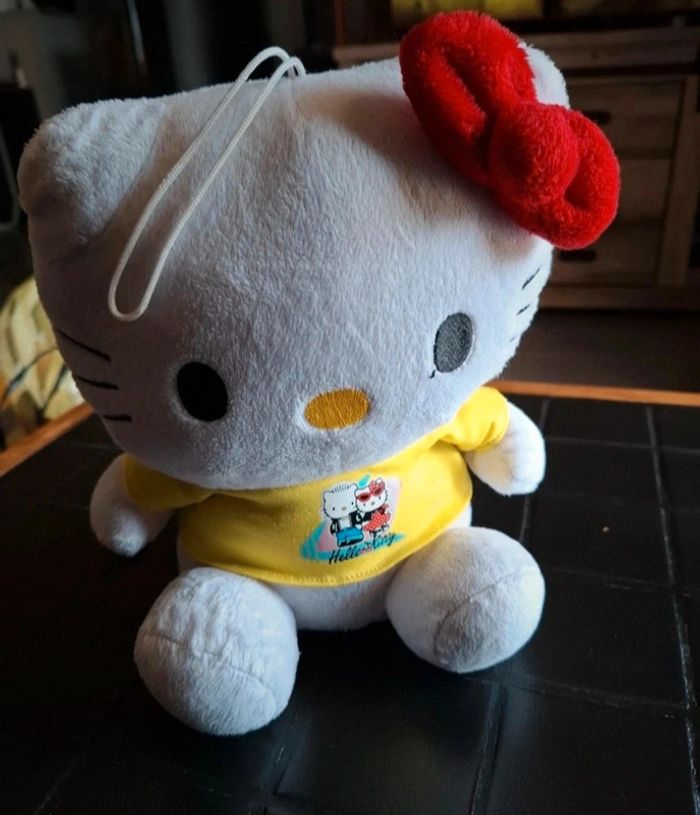 Peluche hello kitty - photo numéro 2