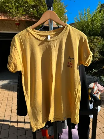 T-shirt jaune moutarde Blendshe