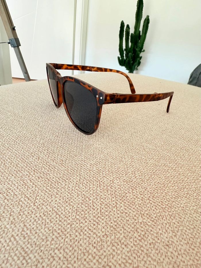 Lunettes de soleil écaille pliables - photo numéro 2