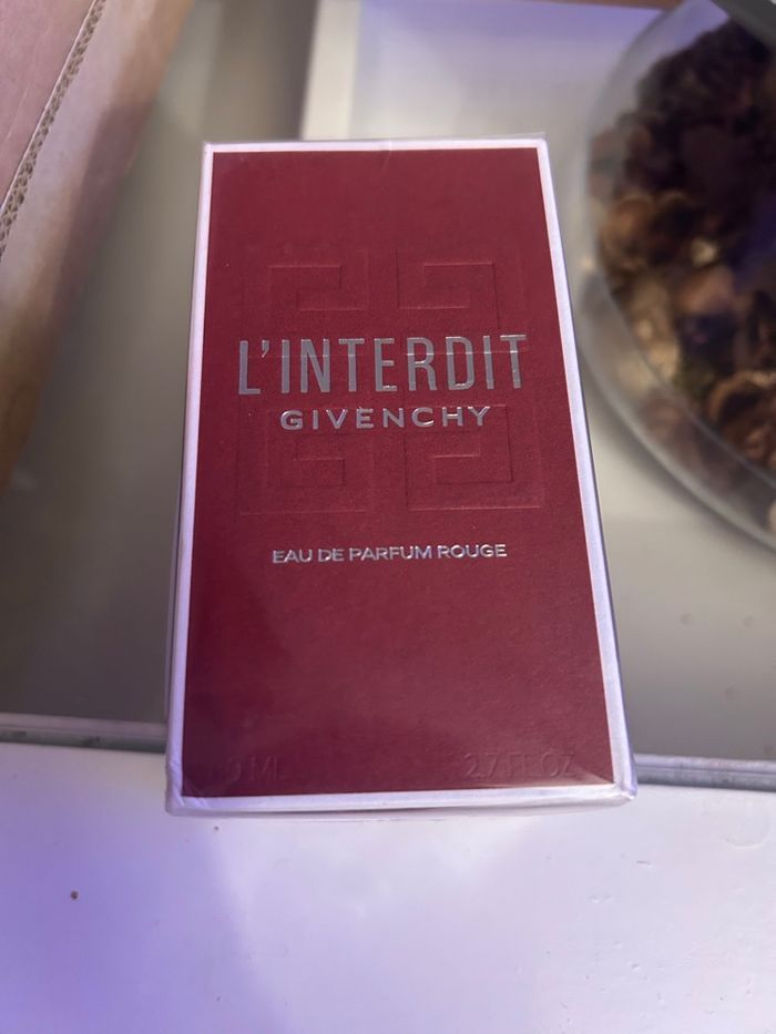 Interdit givenchy