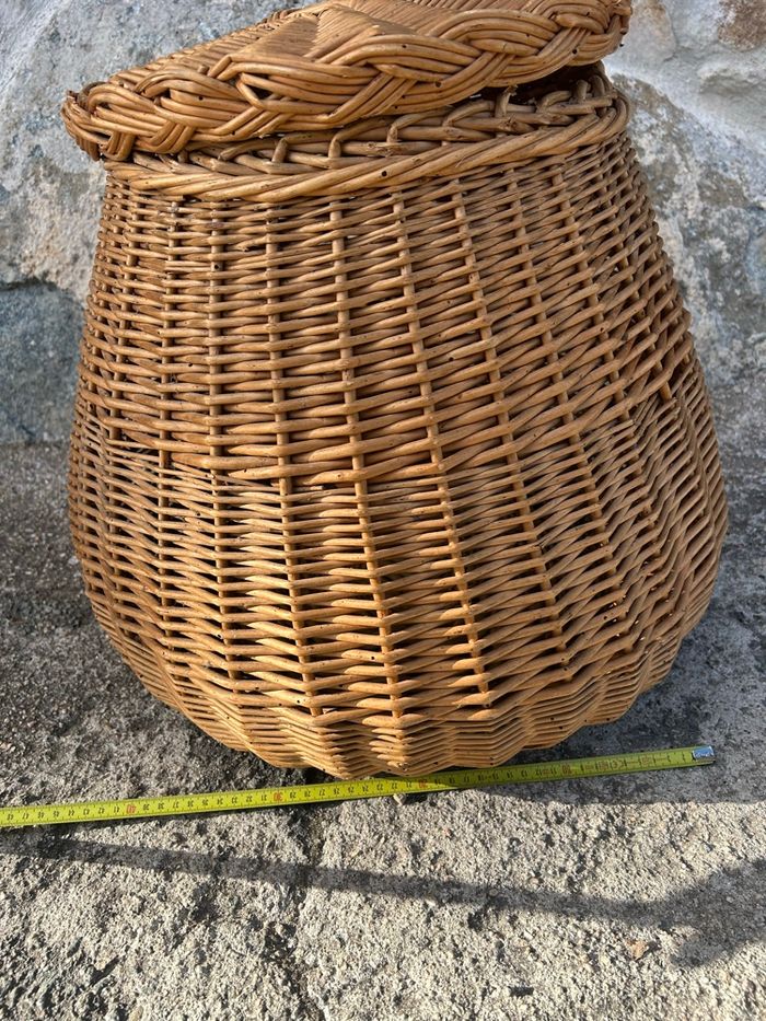Grand panier avec couvercle rond en osier très ancien ! - photo numéro 2
