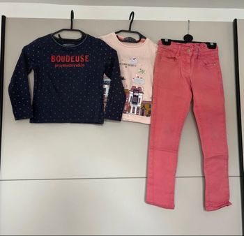 lot pantalon et t-shirt 