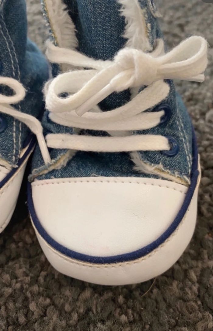 Chaussures bébé 18 - photo numéro 2