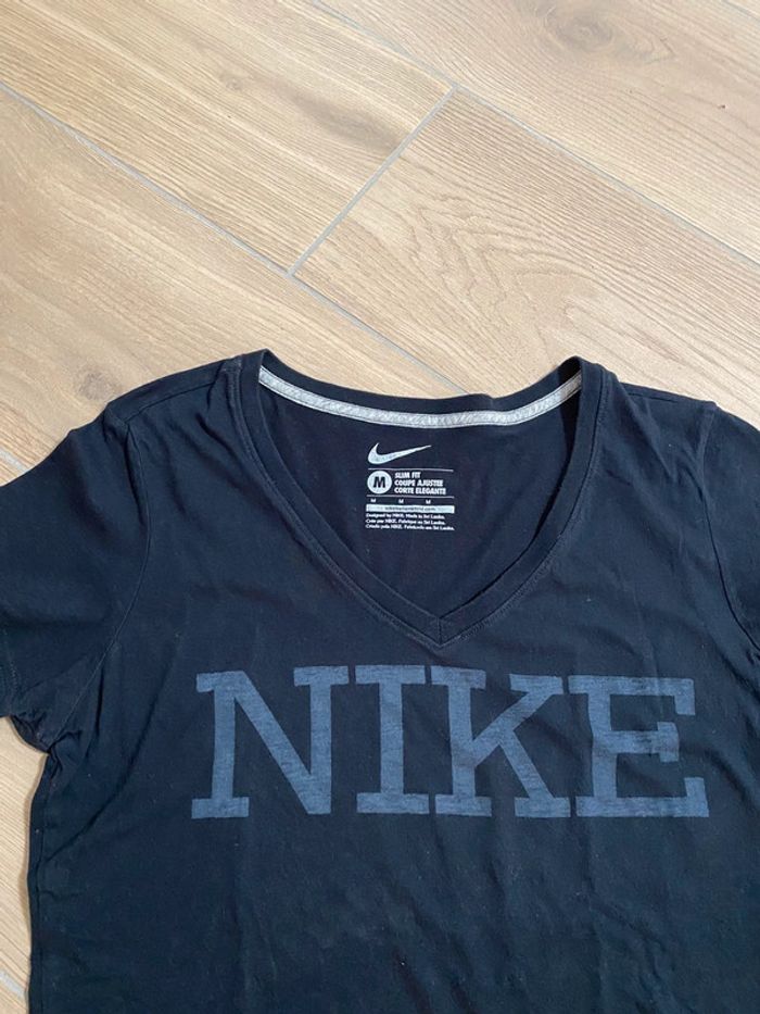T shirt nike coupe slim taille M - photo numéro 2