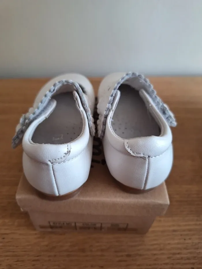 Witte ballerina's - photo numéro 2