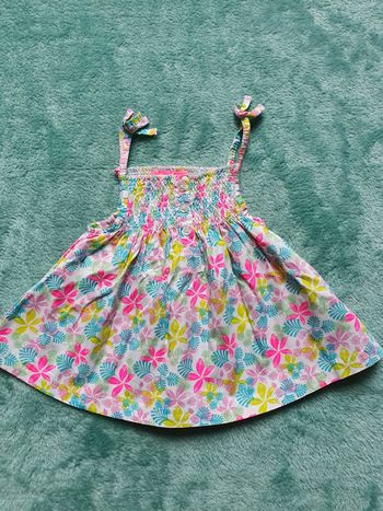 Tres jolie robe 6 mois