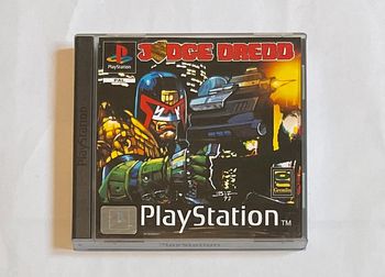 Jeu PS1 Judge Dredd