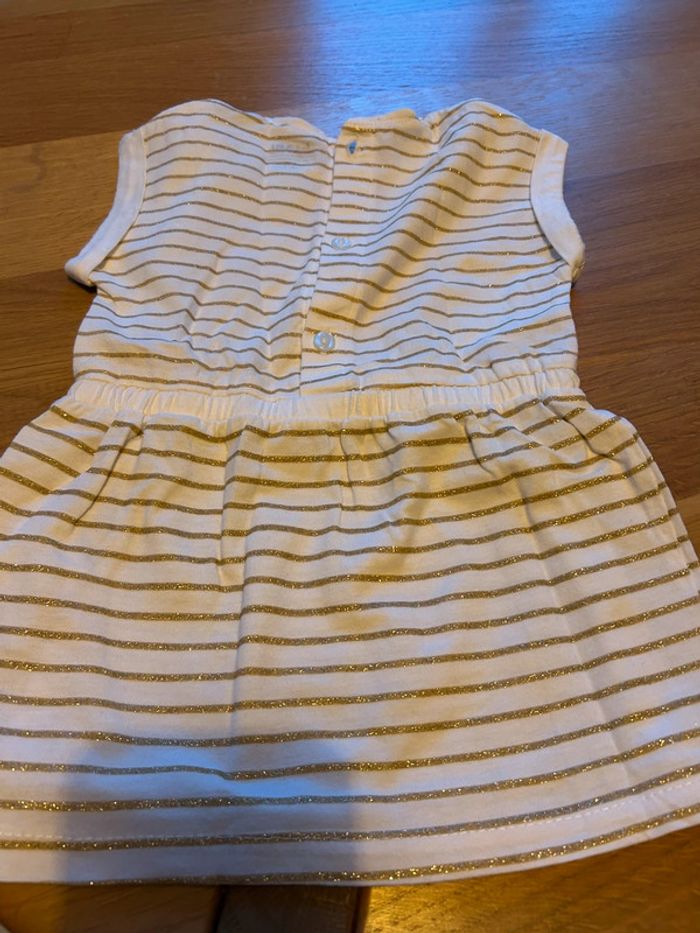 Robe kiabi bébé fille 9 mois - photo numéro 2