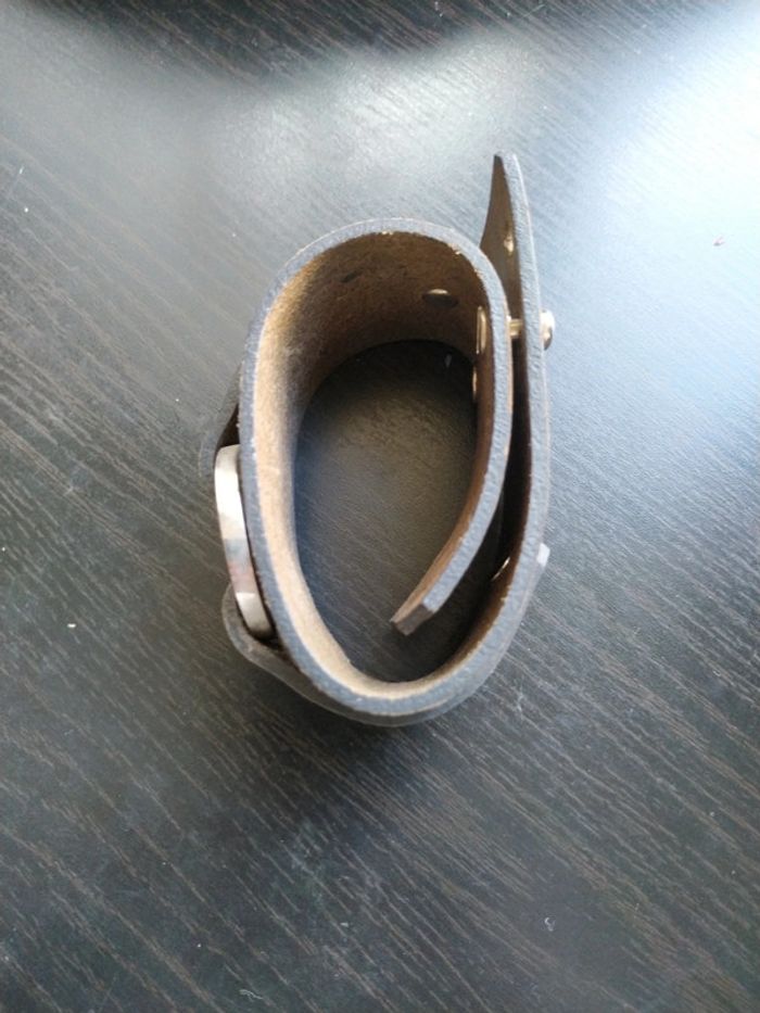 Bracelet en cuir kaki et argent - photo numéro 3