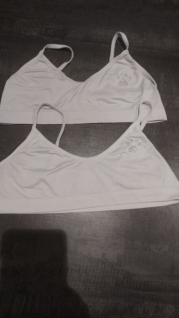 Lot 2 brassières 14-16 ans
