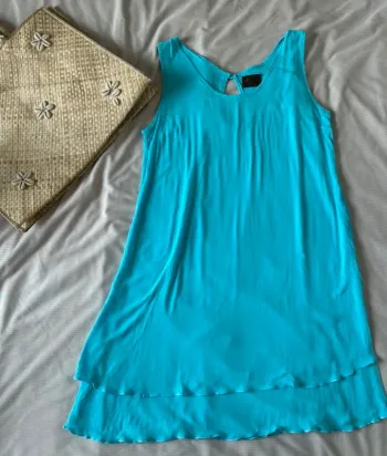 Robe d'été  léger à fines bretelles - Bleu - Marque Delphino - Taille L