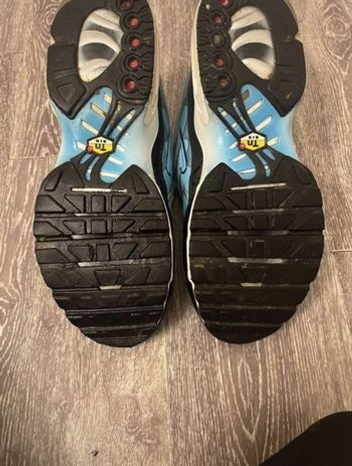 Nike tn  (la taille ce trouve dans là discription) - photo numéro 2