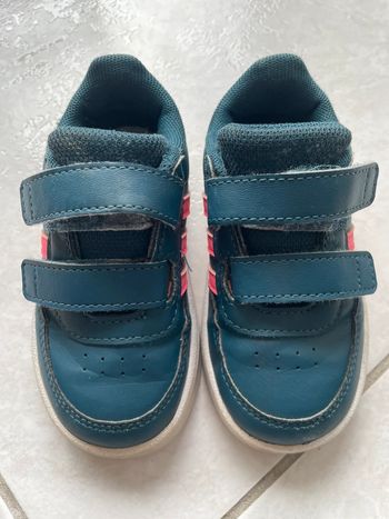 Basket adidas fille taille 22 bleu vert