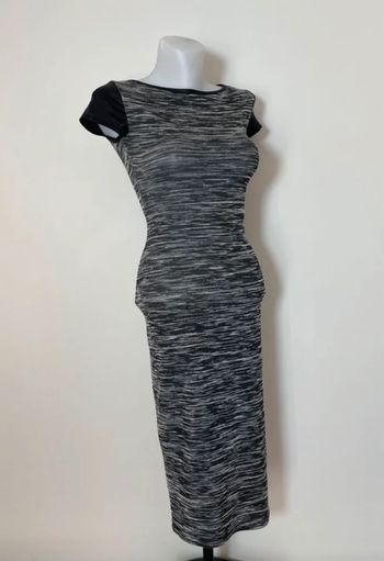 Robe moulante noir et blanc New Look