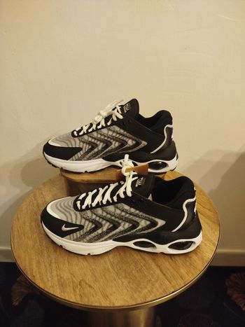 Baskets Nike T 38,5