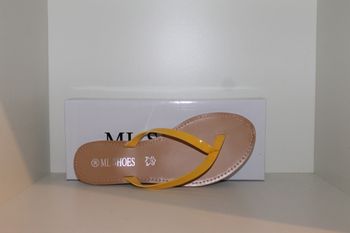 belle petites tongs lanières jaune 36