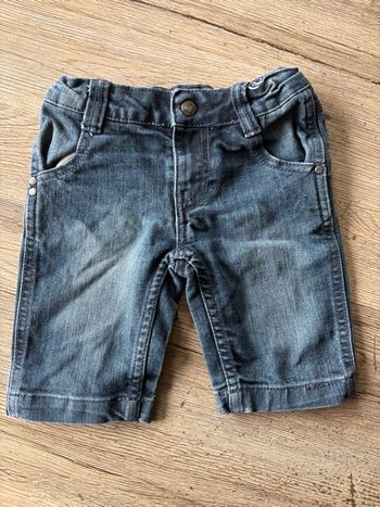 Short 4 ans In Extenso