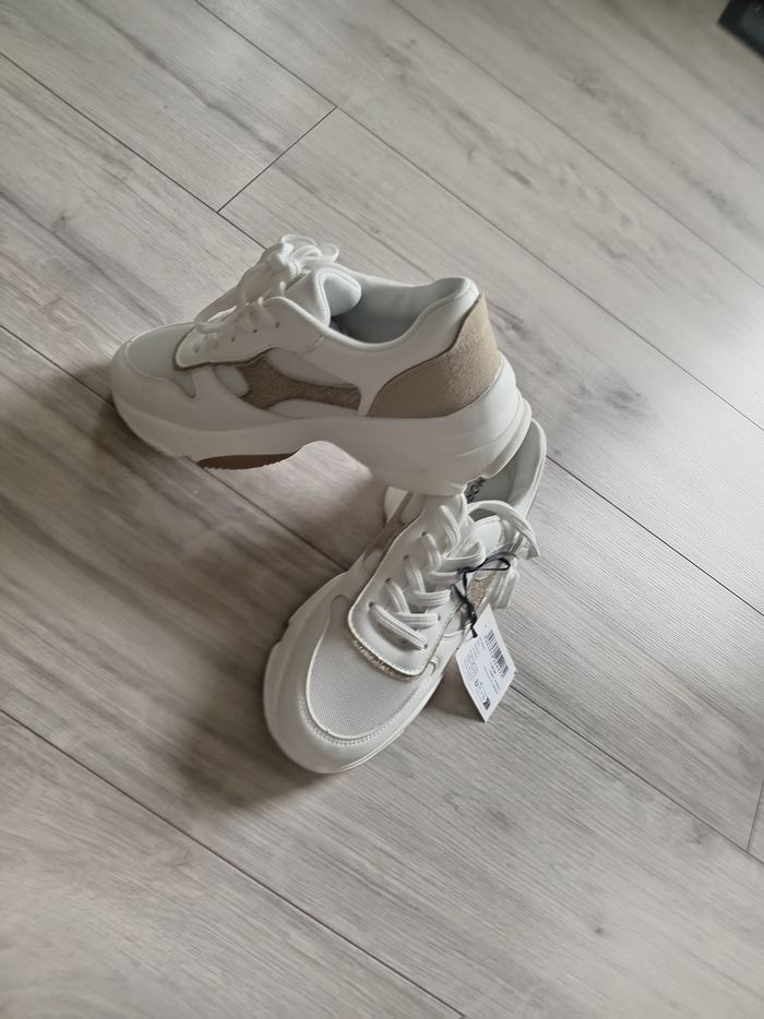 Baskets Morgan taille 37 - photo numéro 2