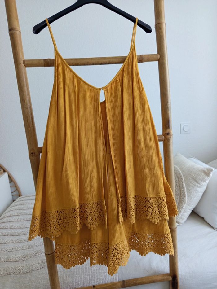 Combishort moutarde ample avec dentelle H&M taille 36 - photo numéro 3