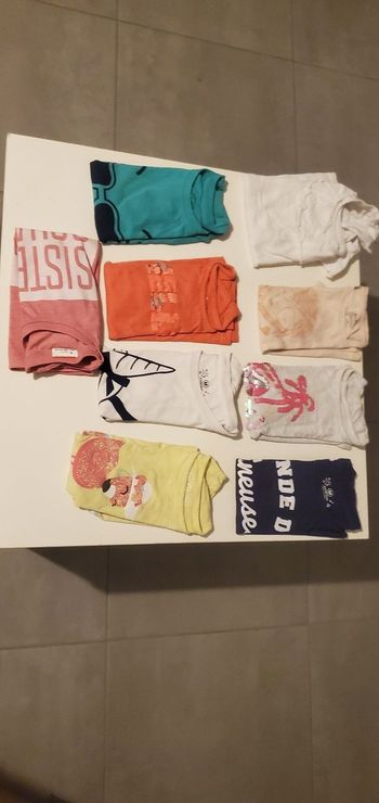 Lot de 9 T-shirts manches courtes 5 ans