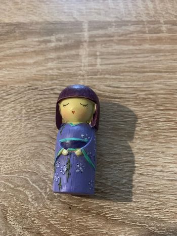 Figurine en bois Kimmidoll