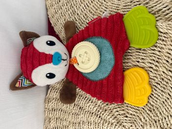 Doudou plat renard INFANTINO anneau de dentition rouge marron 