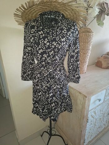 Robe M