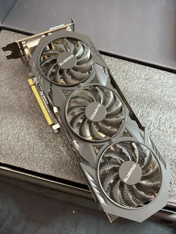 GIGABYTE GeForce GTX 970 - photo numéro 6