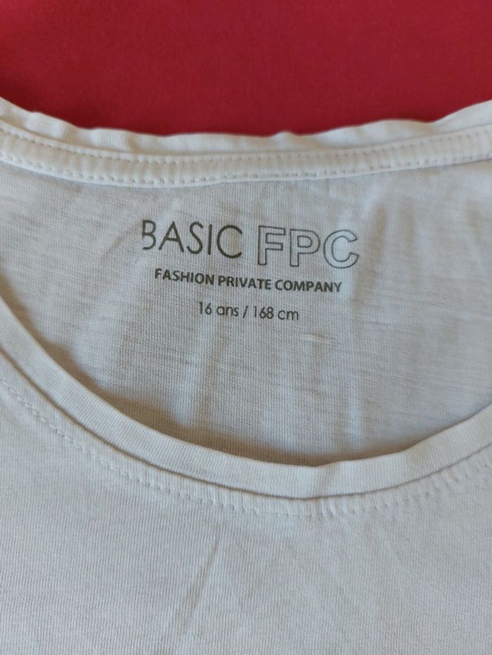 Tee-shirt 16 ans - photo numéro 3