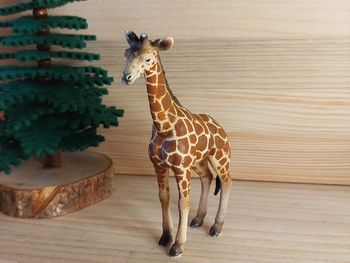 Collecta Jeune girafe - Figurine animal de la savane
