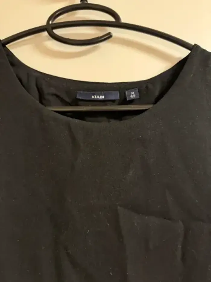 Robe noire dos ouvert - photo numéro 2