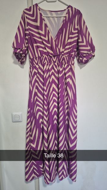 Belle robe longue taille 38
