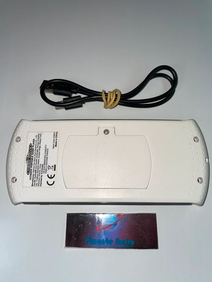 Sega Mega Drive Ultimate portable Game Player Loose Version PAL 90 Jeux Jaunie - photo numéro 4