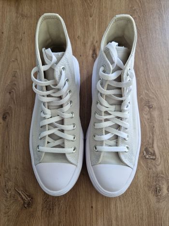 Converses femme